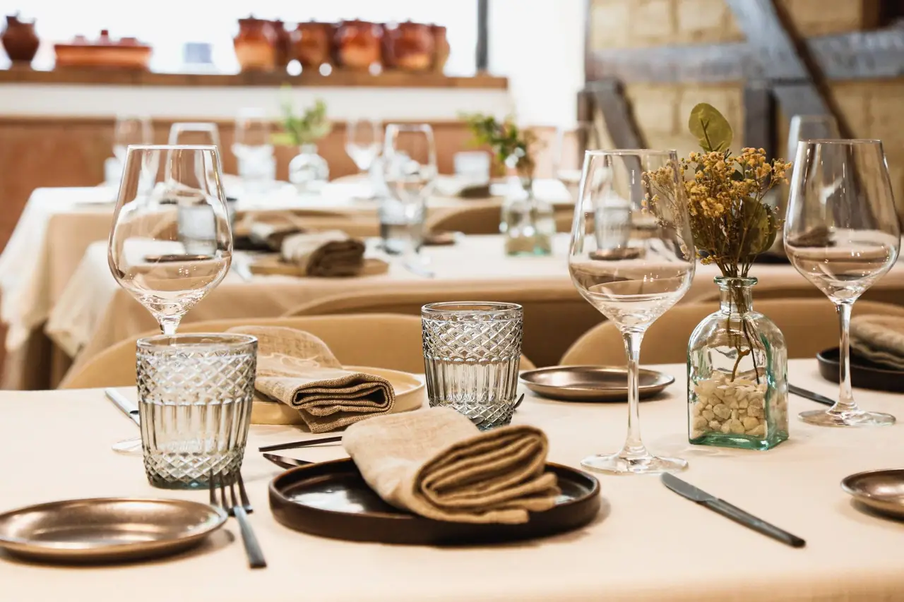 El comedor del Restaurante Tres Hermanos en Móstoles
